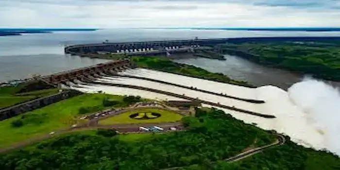 Represa Itaipú Binacional — Foz do Iguaçu, Brasil, transfer privado desde Puerto Iguazú