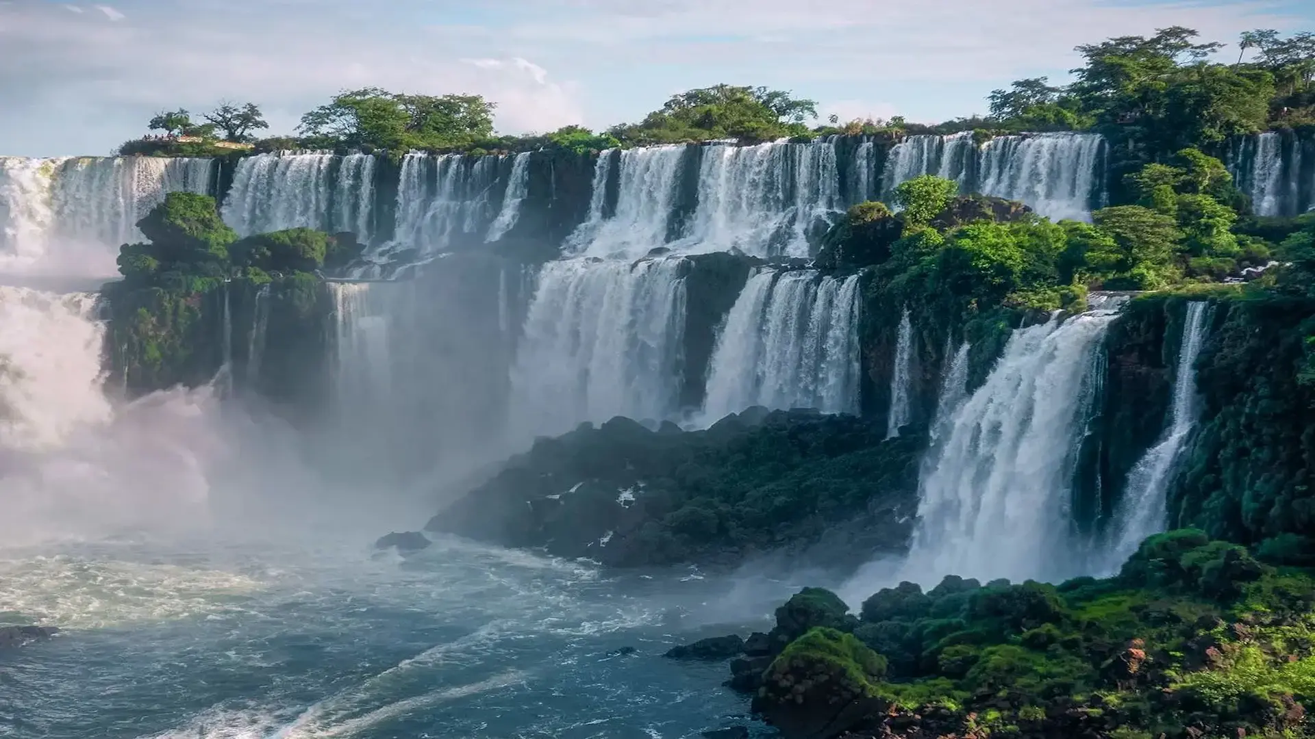 Las 12 mejores excursiones desde Puerto Iguazú — Cataratas, AquaFoz, Rafain, Macuco Safari y más